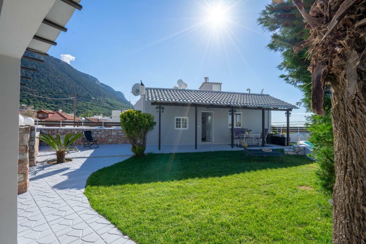 Fontana Luxury Villa Salakos With Pool Near Beach Exterior foto
